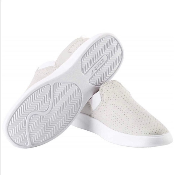 Speedo Light Gray Slip On Shoes. - Picture 2 of 4
